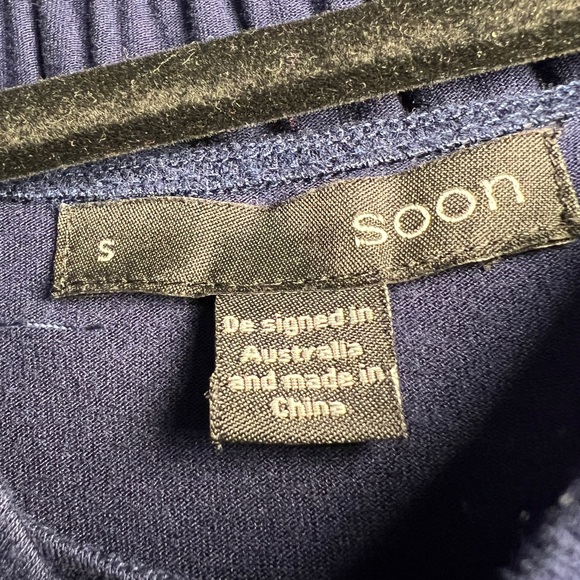 SOON maternity | Comfy and elegant elastic waist dress - Picture 5 of 5